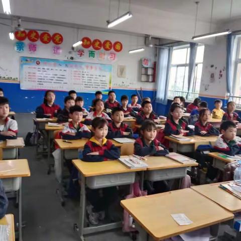 “防溺水”安全主题班会