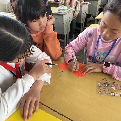 上游完全小学：认养一棵树，呵护一片绿