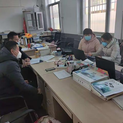 东阿县第五中学七年级座谈会