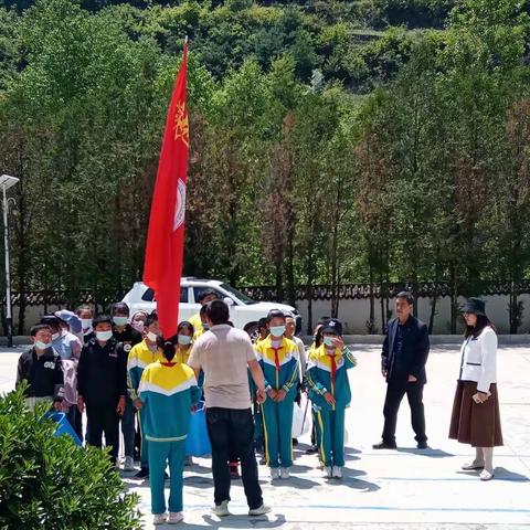 环境是我家，卫生靠大家——菜地湾小学周边环境卫生整治