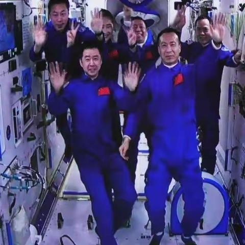 光明实验小学四（2）中队线上趣味实践活动：致敬中国航天