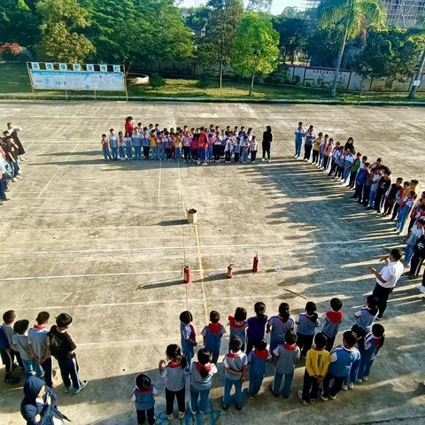 “119全国消防日”——联新小学举办消防演练活动