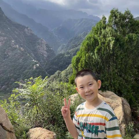杨帛裕，送给老师一首诗！
