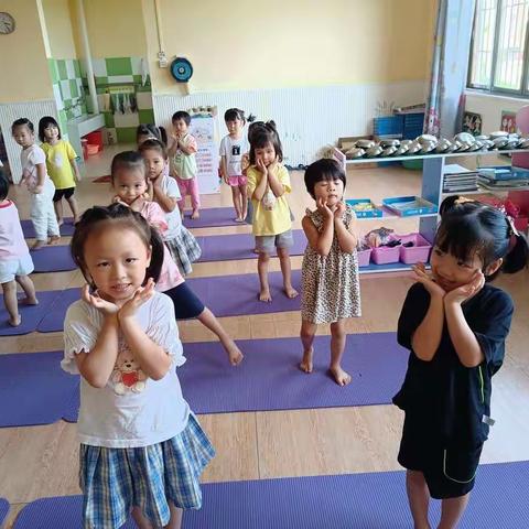 盛世好孩子幼儿园中小班舞蹈