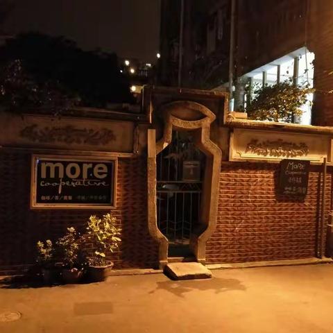 有山有海，有艺术，有英雄，这就是鼓浪屿