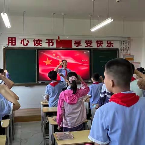 东昌府区阳光小学2016级14班毕业留念