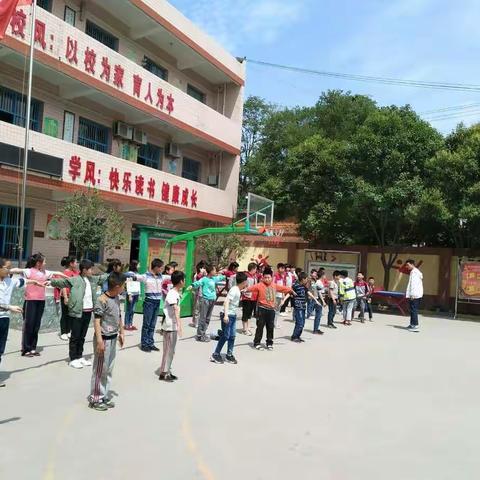 竹峪镇兰梅塬小学课堂教学活动