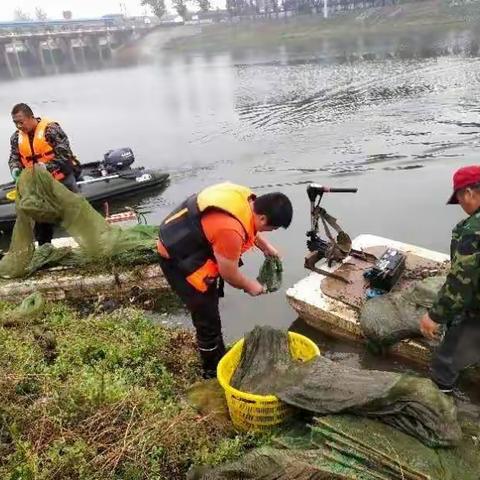 香河县开展水域河道违法行为清理整治行动