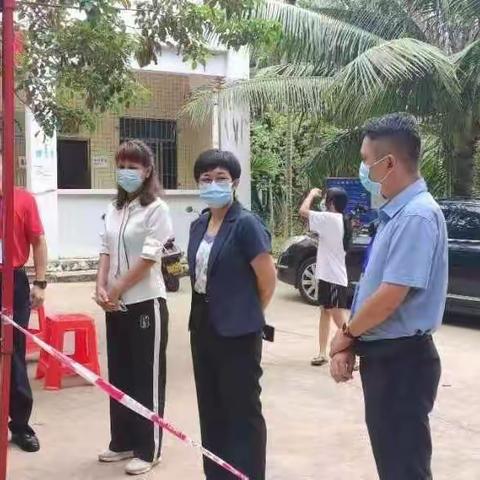 堂福村党支部开展“积极发挥党员先锋模范作用，疫情防控有我”主题党日活动