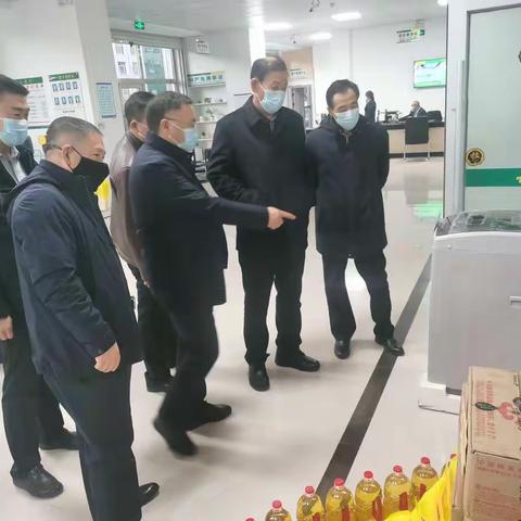 区分公司兰利厚副总经理一行赴喀喇沁旗邮政分公司调研指导工作