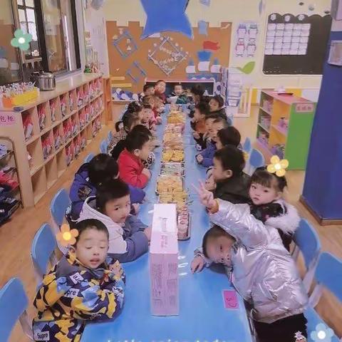 抚州硕丰【国际】幼儿园绿宝石二班———“感恩遇见”❤️十一月