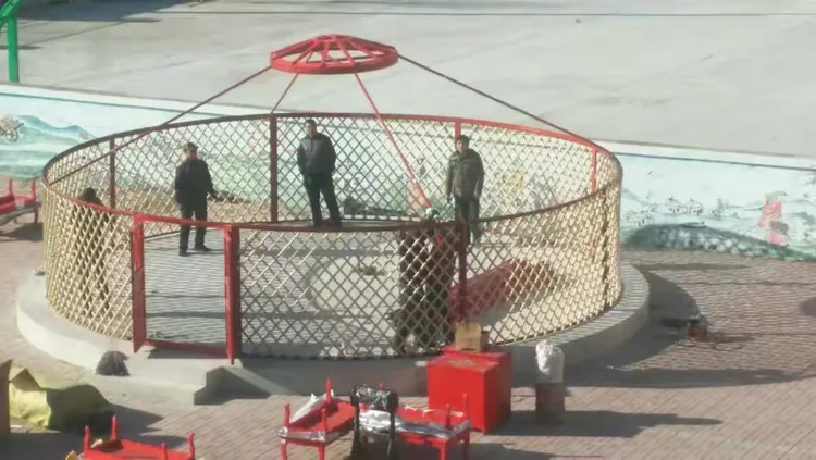 蒙古包搭建全过程。