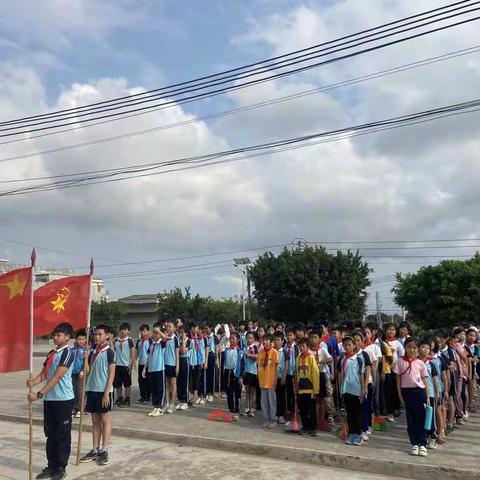 缅怀革命先烈，传承红色基因————潭西镇潭东小学缅怀革命先烈，瞻仰革命旧址的活动