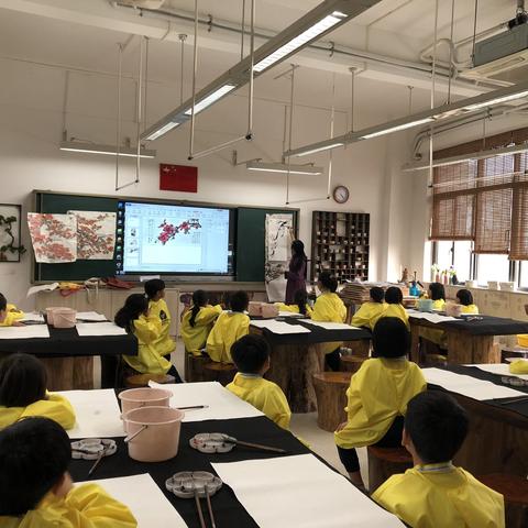 狮实周五中国画A班