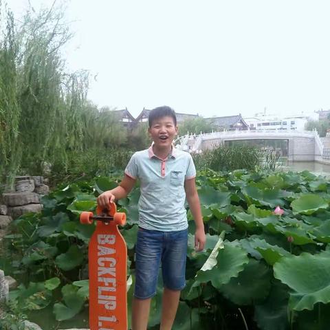 16年暑假儿子陪我在开封河大