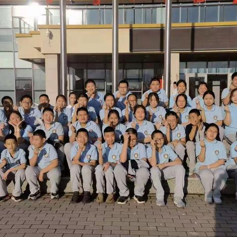 朝乾夕惕不忘初心，教书育人心无旁骛(六十四）