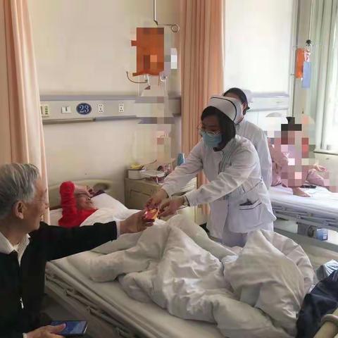 拒收红包   彰显医德