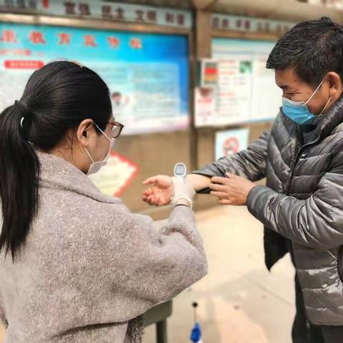 悉心指导严防疫 全力谋划保复学   海港区教育和体育局对滨河路小学进行疫情防控与复学复工准备情况检查