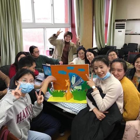 趣玩•制造•思创——西工区实验小学创客培训