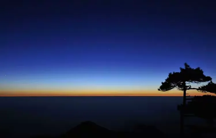 黎明时分