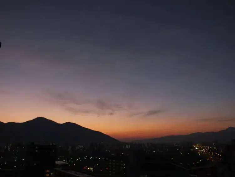 黎明时分