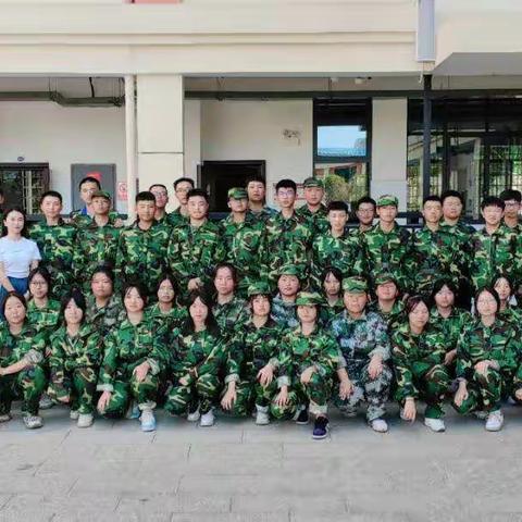 园林大专 威武之师 艰苦训练 奋勇争先一一汨罗市职业中专学校工业园校区22级园林大专班军训纪实👏