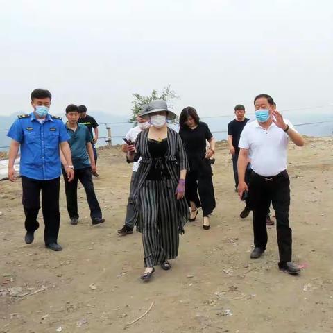 市住建局领导一行检查城乡环境综合整治“大会战”工作