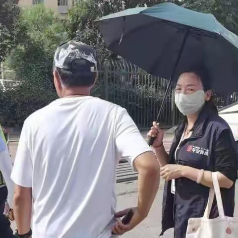 网格员随机应变“解”难题