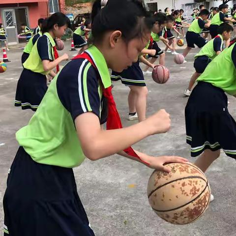 阳光大课间，乐趣满校园——桐木镇杨坊小学大课间活动纪实