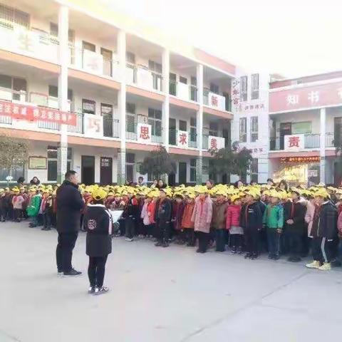 弘扬宪法精神，宣传礼赞宪法