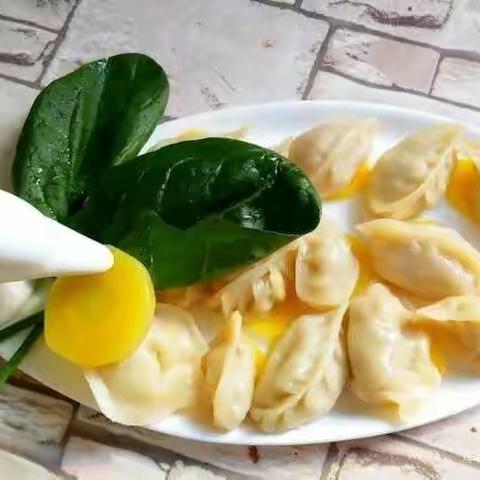 金童幼儿园大一班食育课――水晶饺子