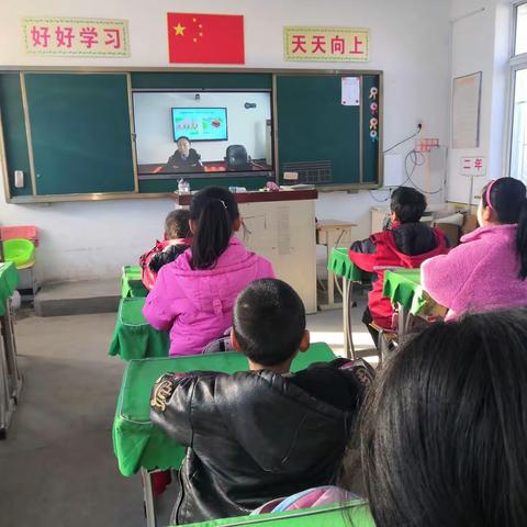 交通安全进校园，筑牢学生安全线——哈尔脑乡中心小学扣卜营小学开展交通安全讲座