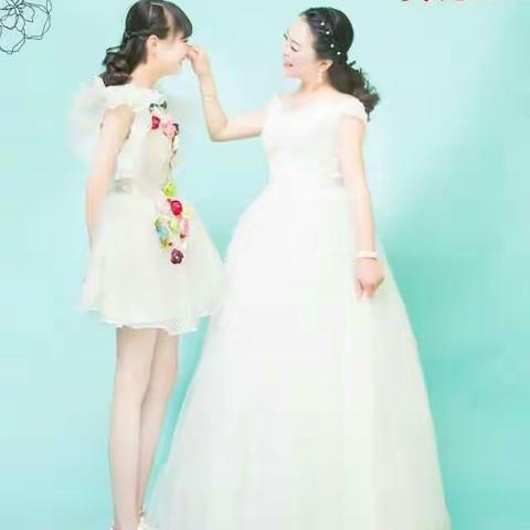 再和宝贝一起臭美一回。