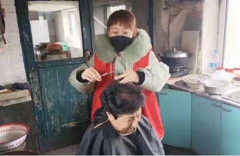 慰问孤寡老人，温情传递暖人心——北疆社区妇联开展志愿服务系列活动