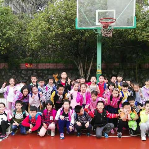 灿烂阳光 乐在凯旋—— 桂林市阳光学校三年级（1）班2017年春游记