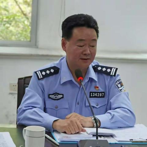 【高二大队队伍教育整顿工作简报】高二大队召开队伍教育整顿暨“五一”假期道路交通安保工作部署推进会