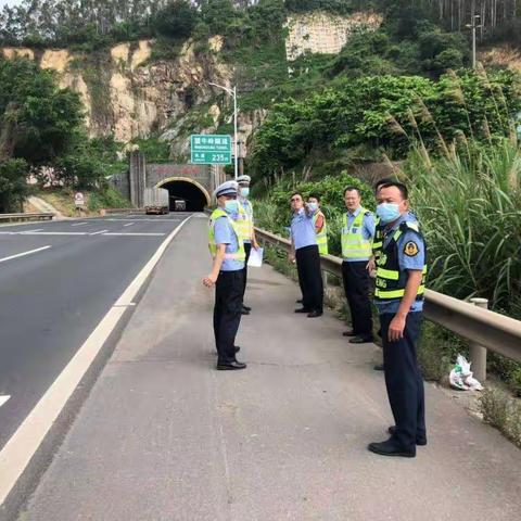 【高二大队工作简报】高二大队组织开展高速道路交通安全隐患联合排查清零工作