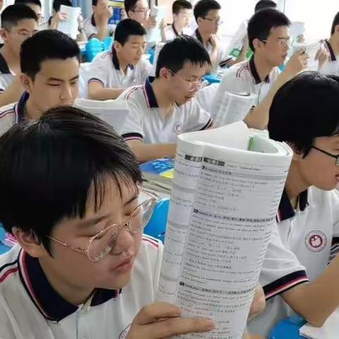 儿子的高中生活