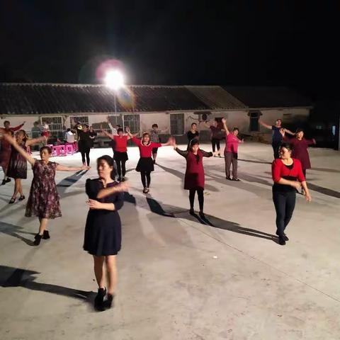 欢欢乐乐庆元宵