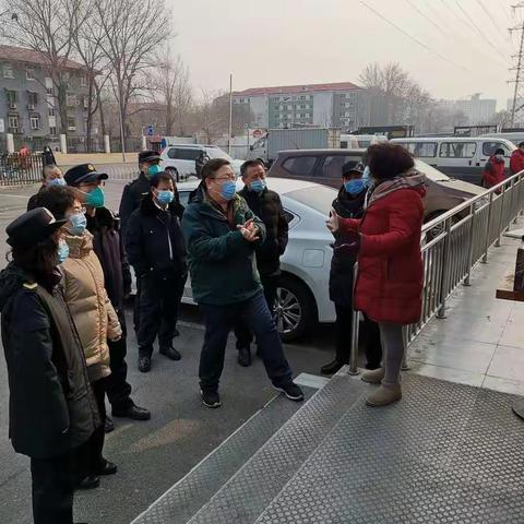 花园路街道联合检查仁德旺市场疫情防控工作