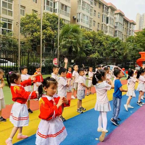 百花明德幼儿园中四班“庆建党100周年”升国旗仪式