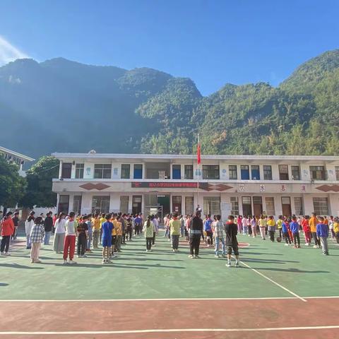 🏃🏼‍♀️踏着青春的脚步，带着绽放的笑容，在这阳光明媚与欢喜愉悦中，我们终于迎来了加让小学运动会