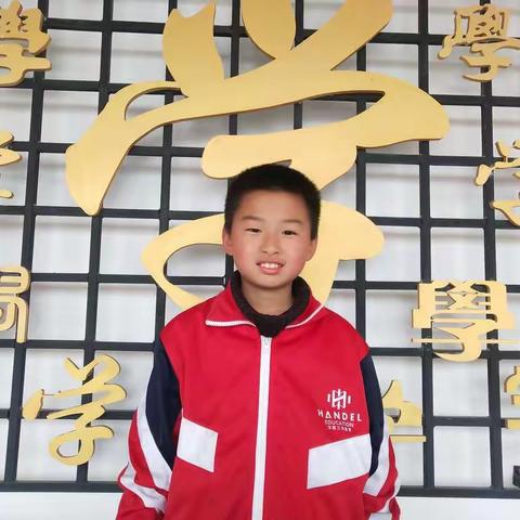 乘风不负少年志，扬帆敢比状元肩！