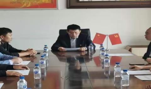 靠山镇初级中学“学‘四史’悟初心，振兴发展迎百年”主题实践活动工作总结