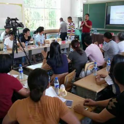 阮开明乡贤（高级职业规划师）为家乡举办公益讲座剪影