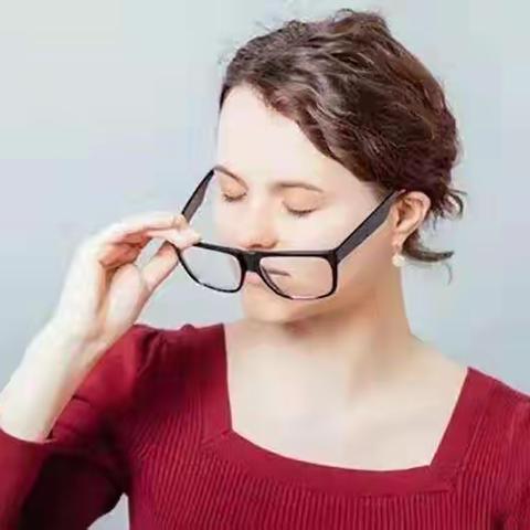 这些行为会导致眼镜过早退休！