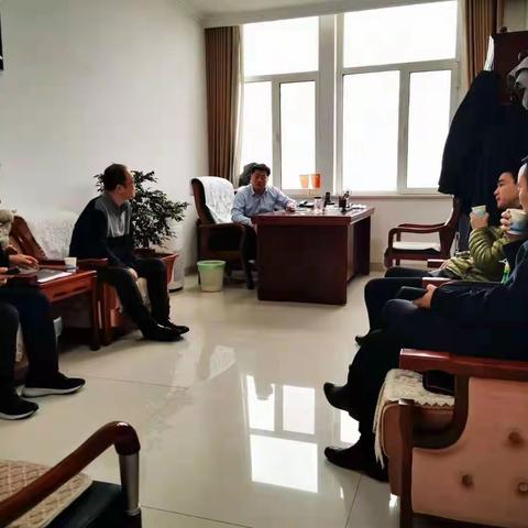 县领导袁顺利接待深圳客商
