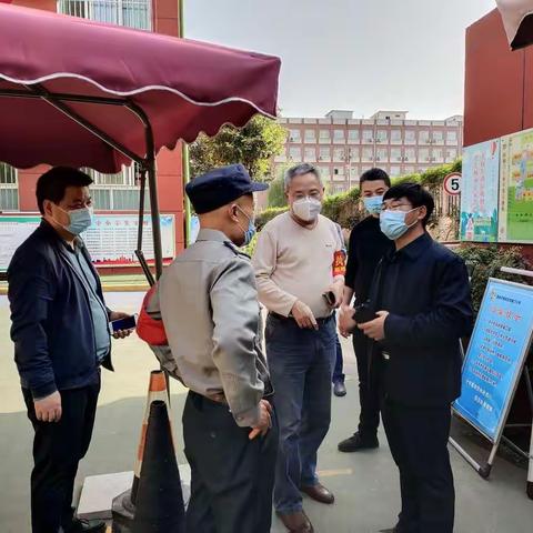 众手共植平安花