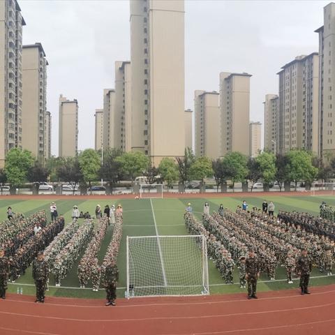 “传承红色基因，争做时代新人”——记湖师院南浔附小一年级“学做小军人”实践活动