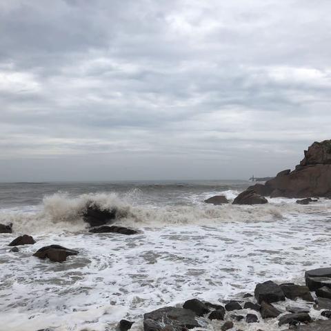 台风到来前的大雨島冬储島